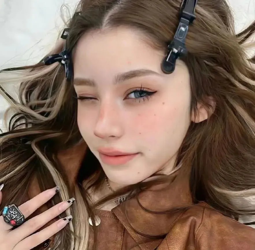 痞子校花变身记